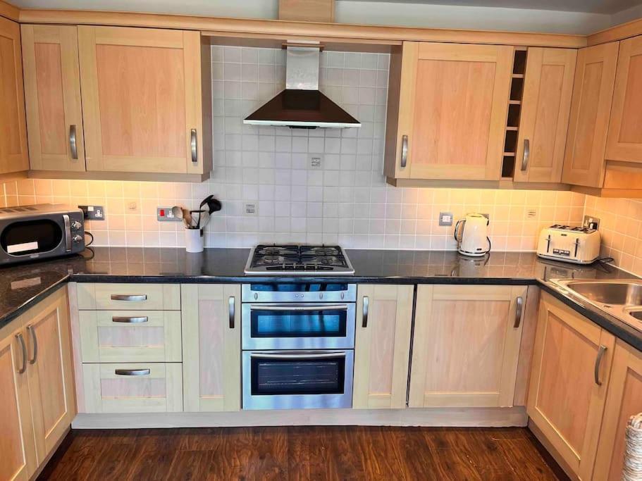 New Quay 2Bed With Pool & Sea View Apartment מראה חיצוני תמונה